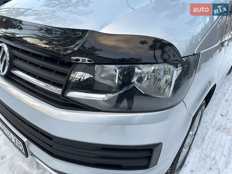 Мінівен Volkswagen Transporter 2015 в Києві