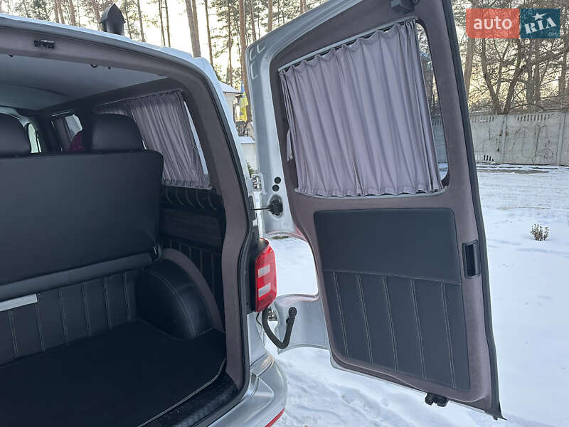 Мінівен Volkswagen Transporter 2015 в Києві