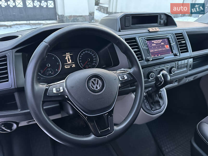 Мінівен Volkswagen Transporter 2015 в Києві