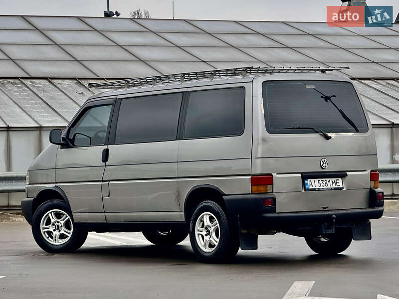 Грузопассажирский фургон Volkswagen Transporter 2000 в Киеве
