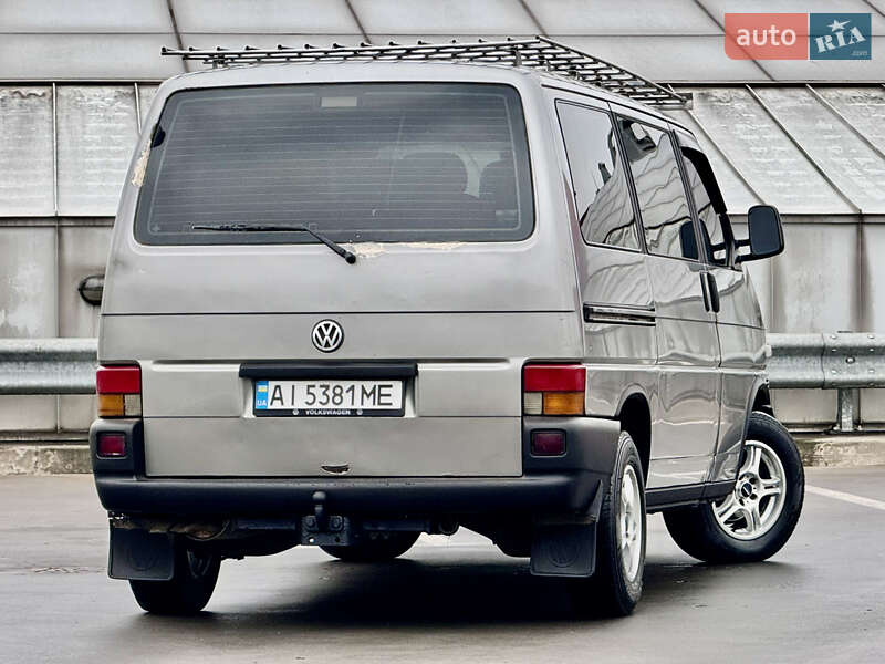 Грузопассажирский фургон Volkswagen Transporter 2000 в Киеве