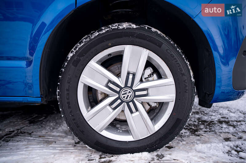 Грузовой фургон Volkswagen Transporter 2020 в Луцке