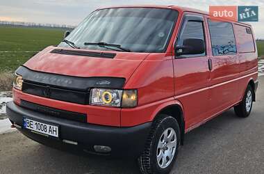 Вантажопасажирський фургон Volkswagen Transporter 2002 в Новому Бузі