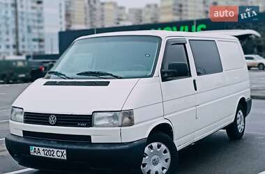Минивэн Volkswagen Transporter 2000 в Киеве