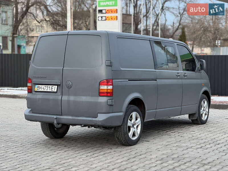Грузопассажирский фургон Volkswagen Transporter 2006 в Одессе
