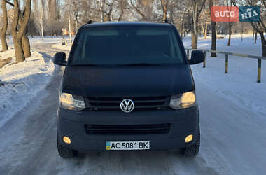 Грузовой фургон Volkswagen Transporter 2010 в Ровно