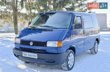Мінівен Volkswagen Transporter 2002 в Рівному