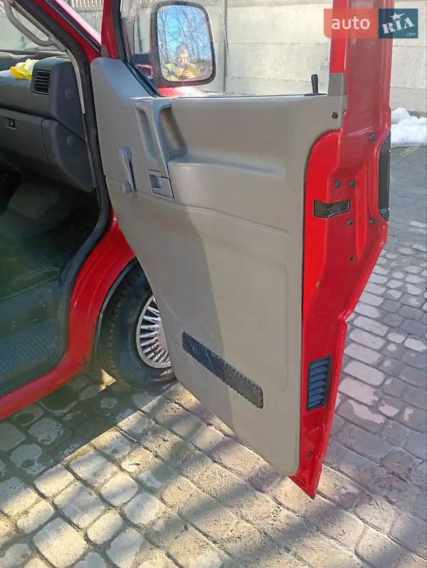 Volkswagen Transporter 2000 VIN WV1ZZZ70ZYH065109 фото оголошення 9 з 53