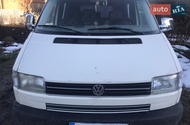 Минивэн Volkswagen Transporter 2001 в Шумске