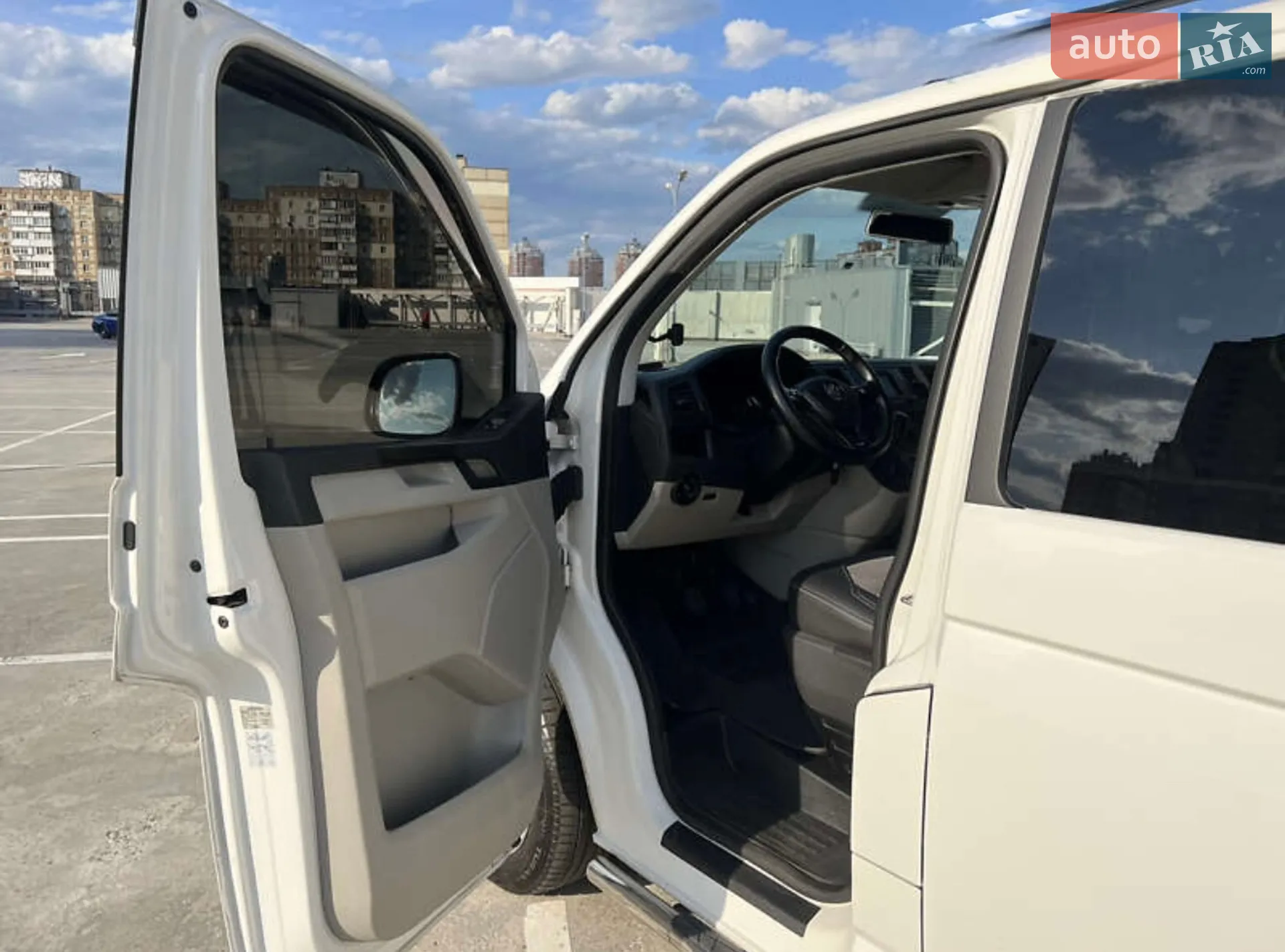2015 Volkswagen Transporter - мініатюра 11