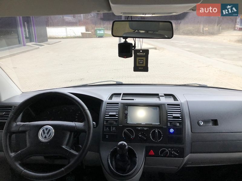 Мінівен Volkswagen Transporter 2006 в Чернівцях