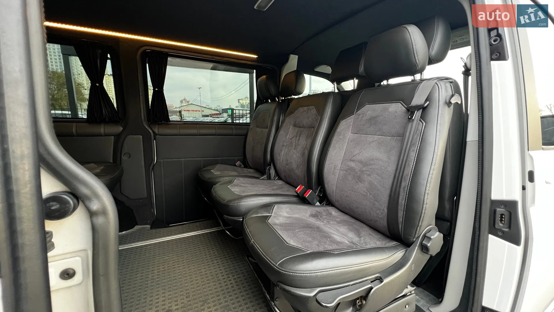 2017 Volkswagen Transporter - мініатюра 21