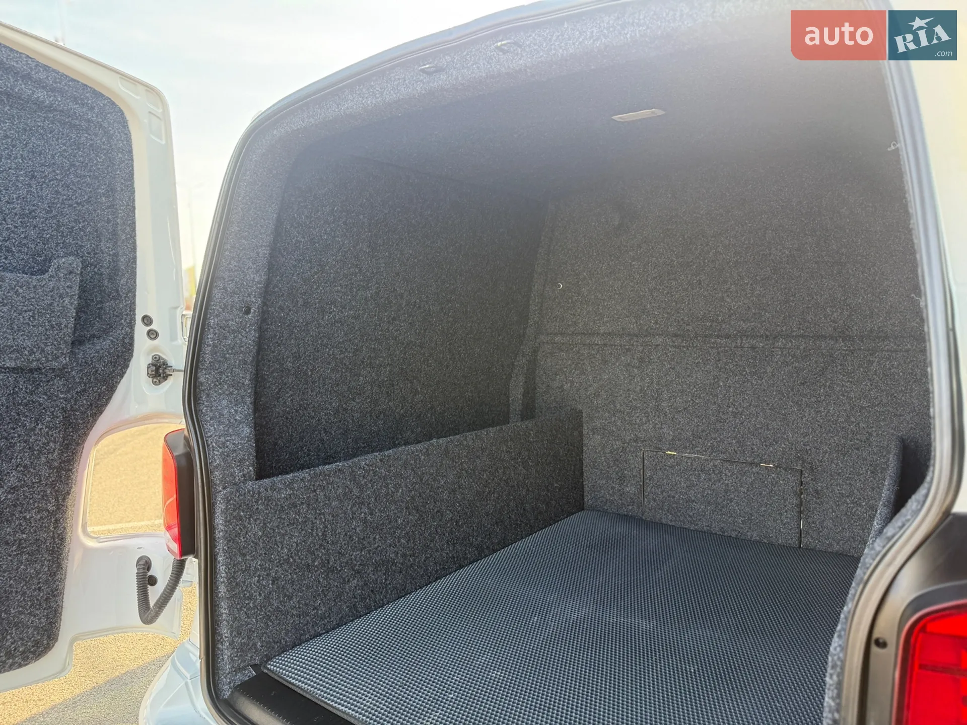 2020 Volkswagen Transporter - мініатюра 44