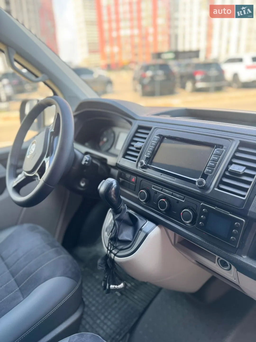 2017 Volkswagen Transporter - мініатюра 15