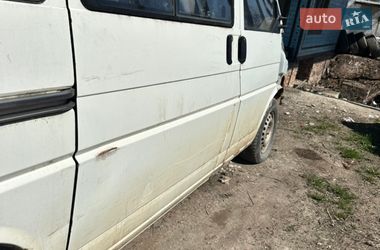 Мінівен Volkswagen Transporter 2000 в Кодимі