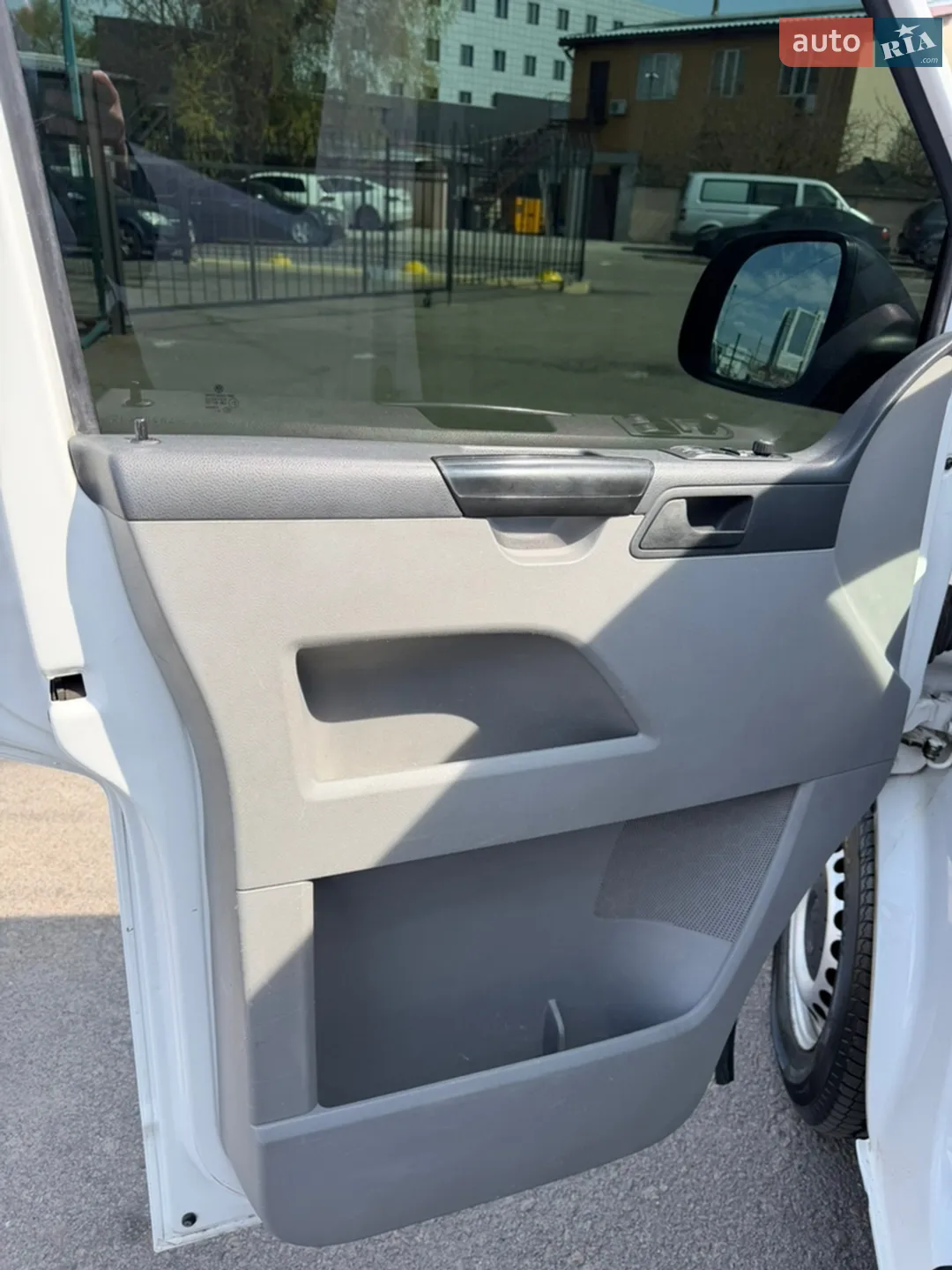 2010 Volkswagen Transporter - мініатюра 15