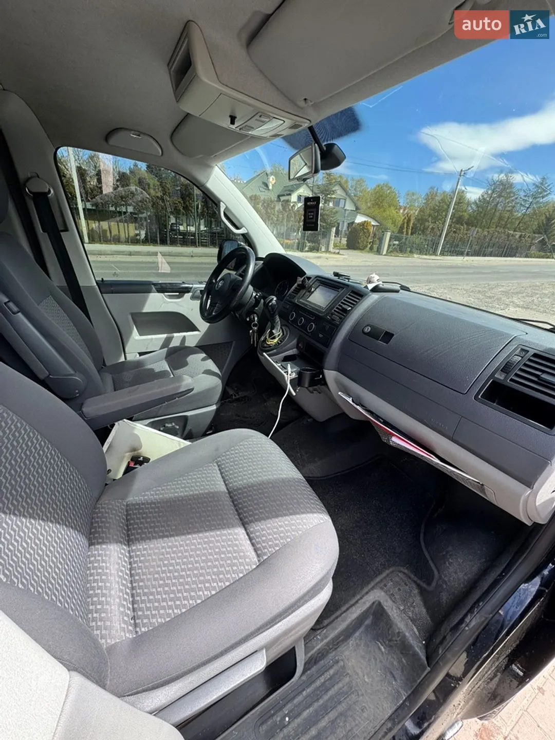 Volkswagen Transporter 2011 VIN WV1ZZZ7HZBH013267 фото оголошення 8 з 15