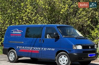 Грузопассажирский фургон Volkswagen Transporter 2001 в Виннице