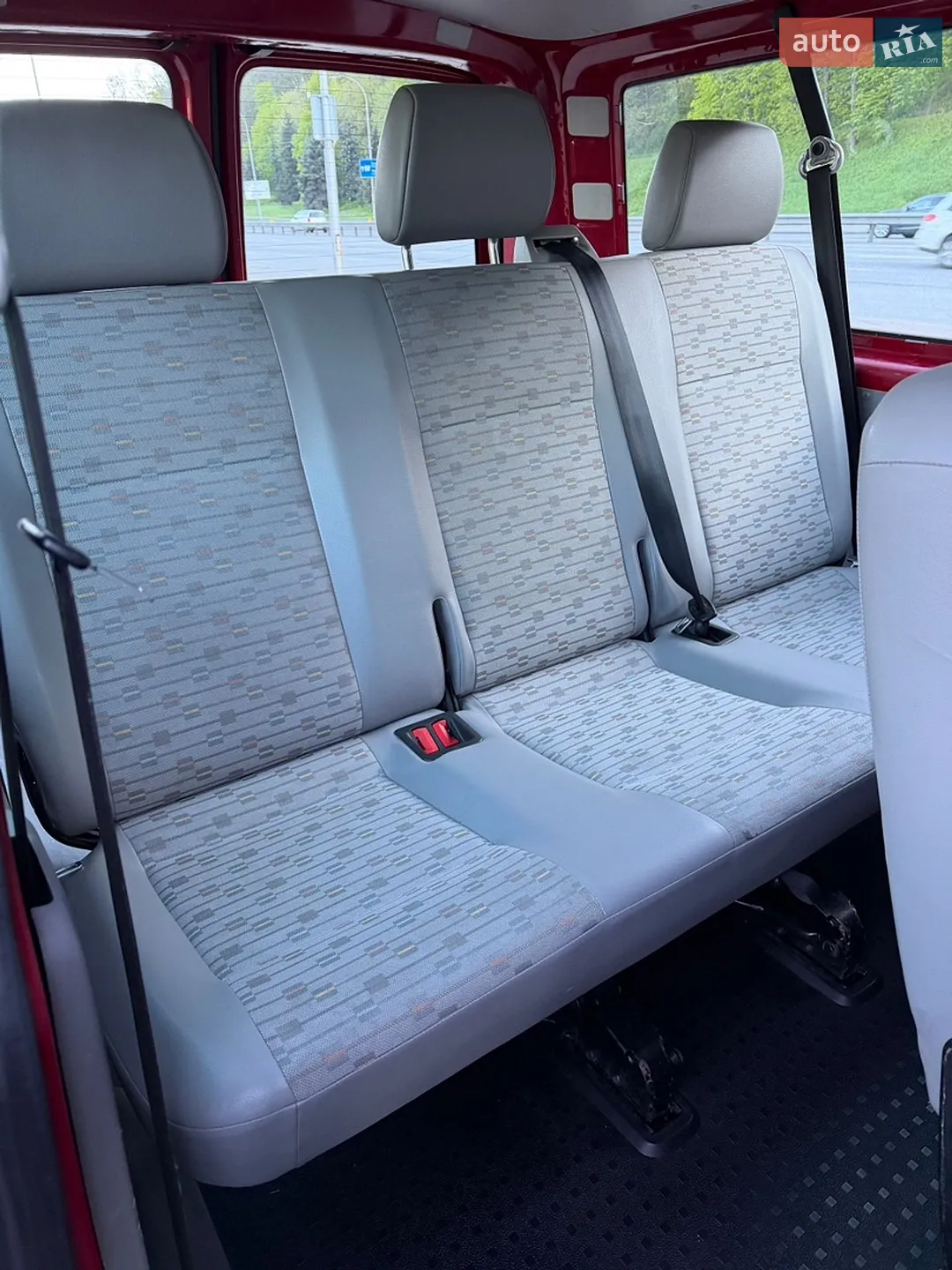 2011 Volkswagen Transporter - мініатюра 29