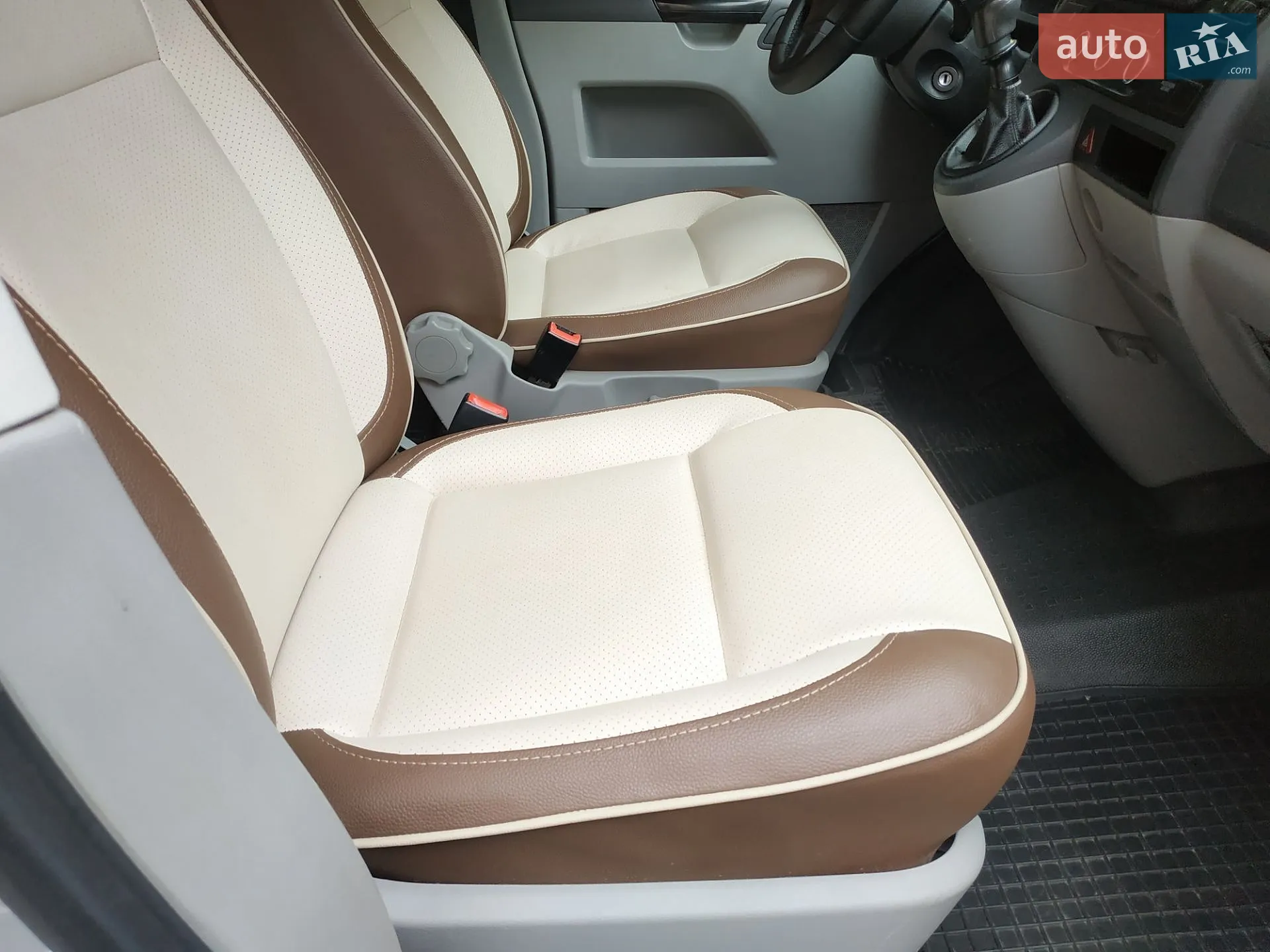 2011 Volkswagen Transporter - мініатюра 26