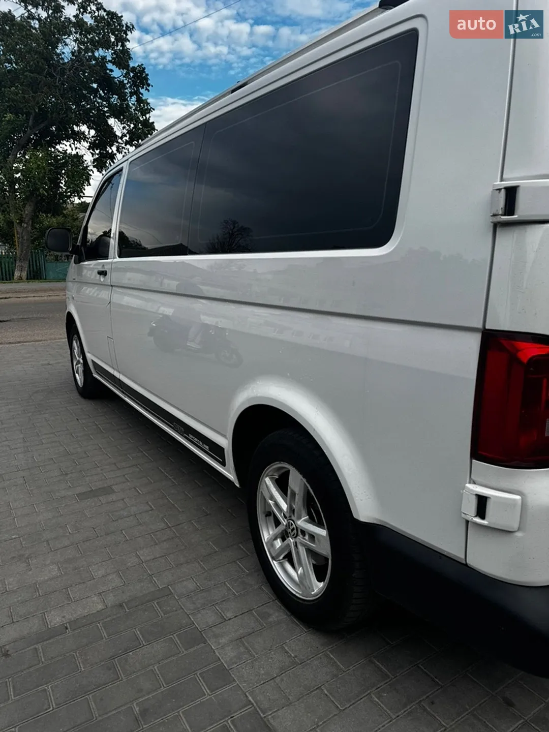 2010 Volkswagen Transporter - мініатюра 12