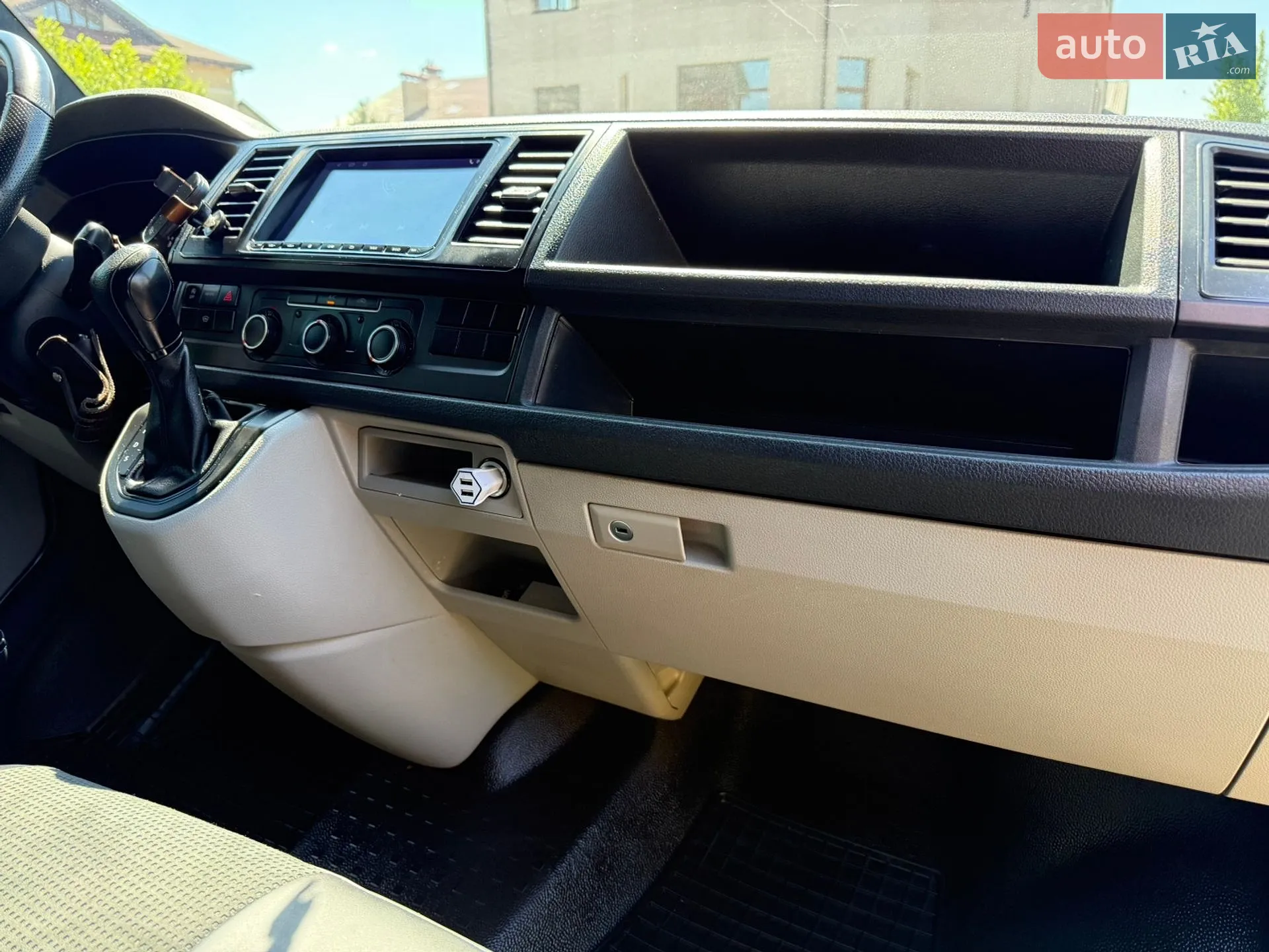 2016 Volkswagen Transporter - мініатюра 18