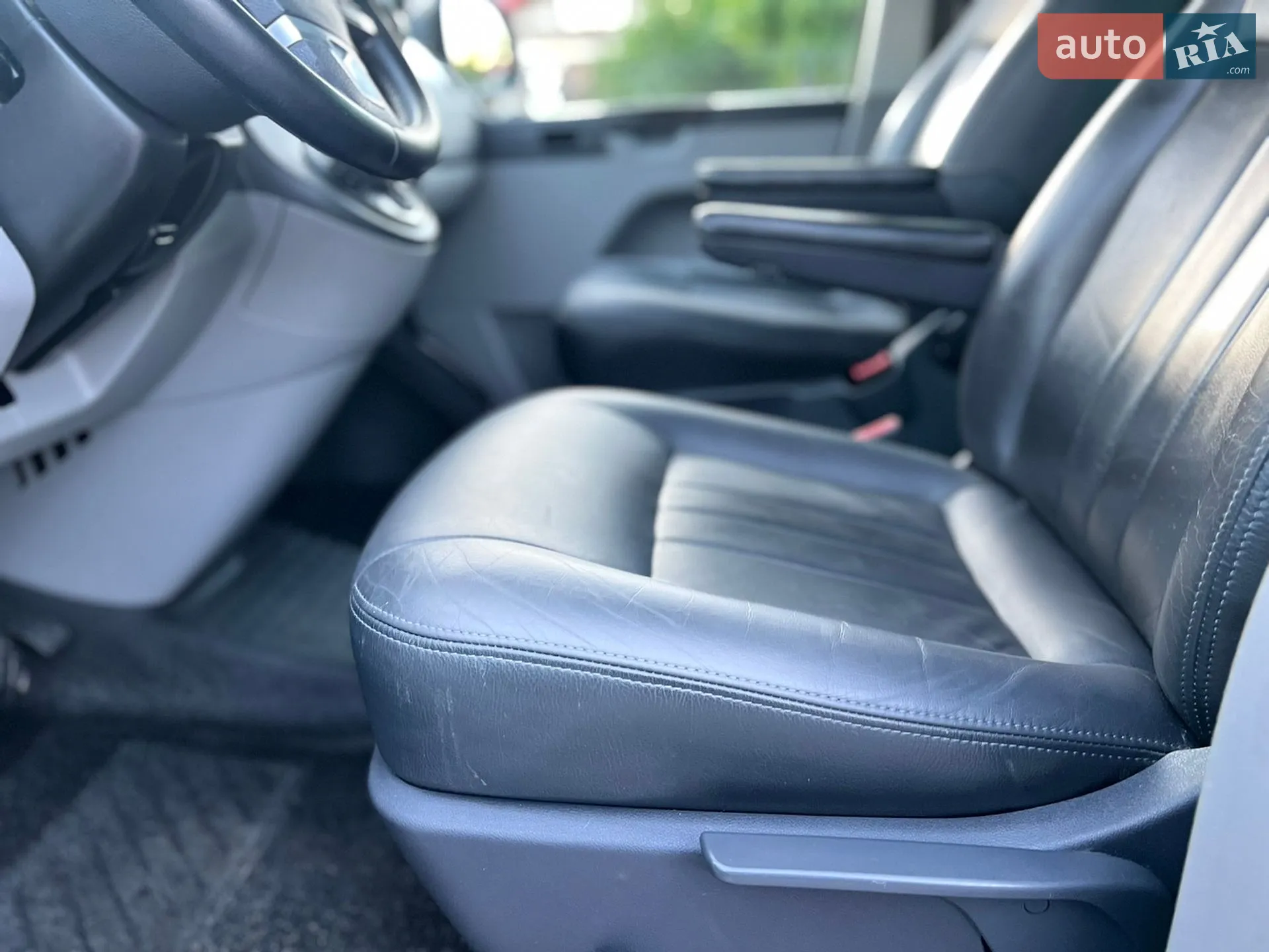 2011 Volkswagen Transporter - мініатюра 57