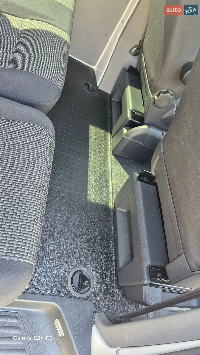 2021 Volkswagen Transporter - мініатюра 17