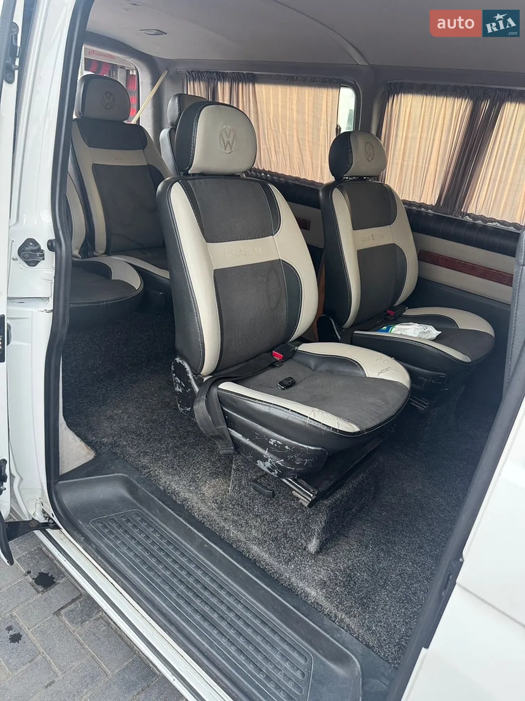 2010 Volkswagen Transporter - мініатюра 9