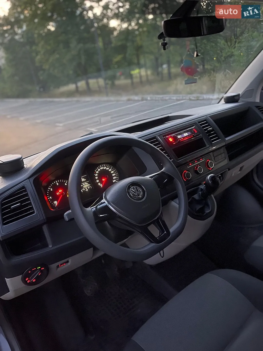 2017 Volkswagen Transporter - мініатюра 11