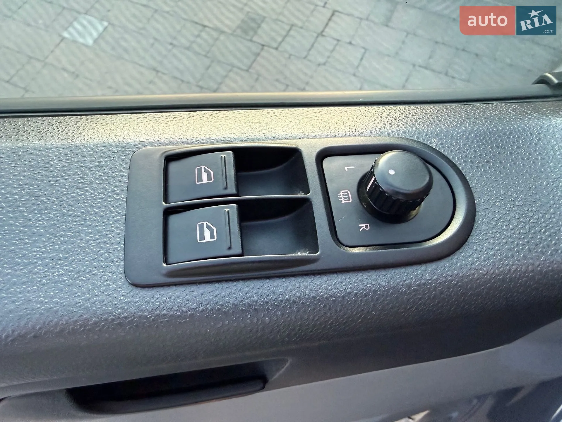 2015 Volkswagen Transporter - мініатюра 39