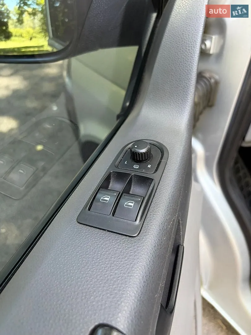 2014 Volkswagen Transporter - мініатюра 11