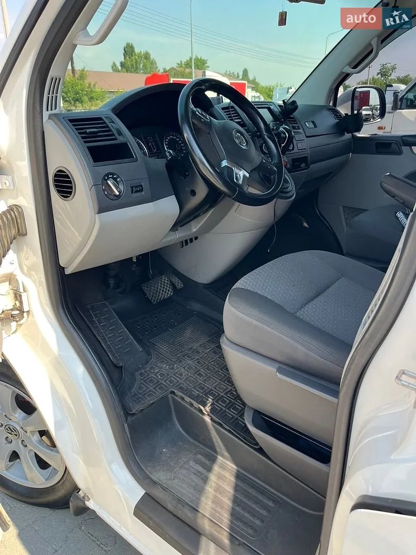2013 Volkswagen Transporter - мініатюра 12