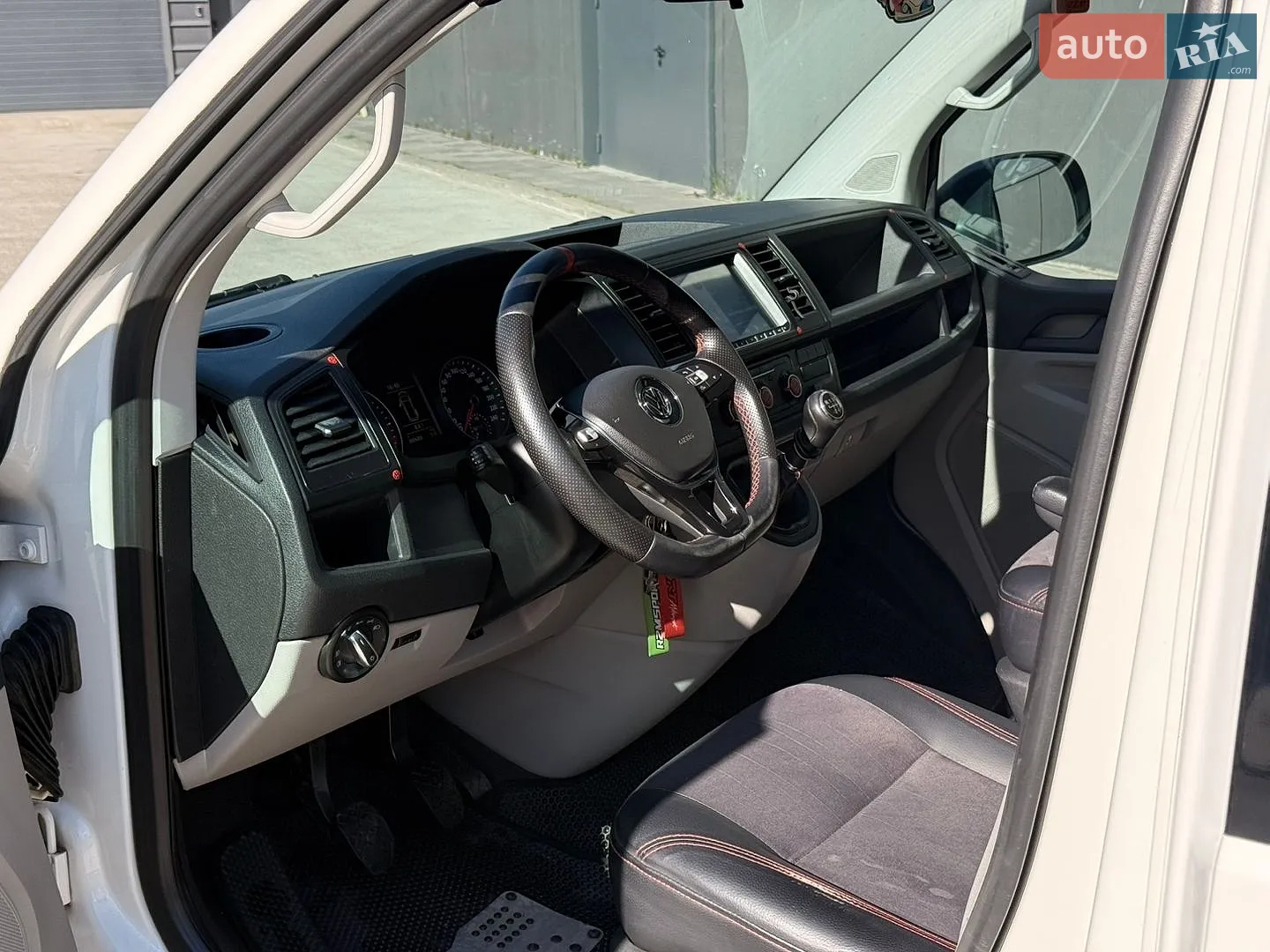 2016 Volkswagen Transporter - мініатюра 13
