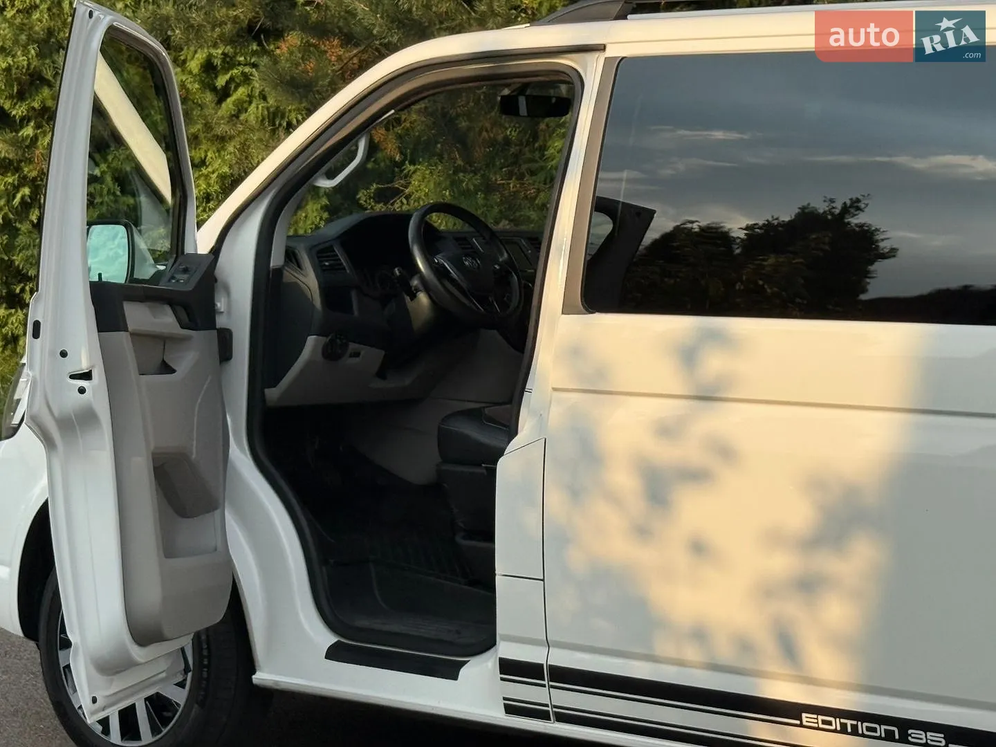 2017 Volkswagen Transporter - мініатюра 36