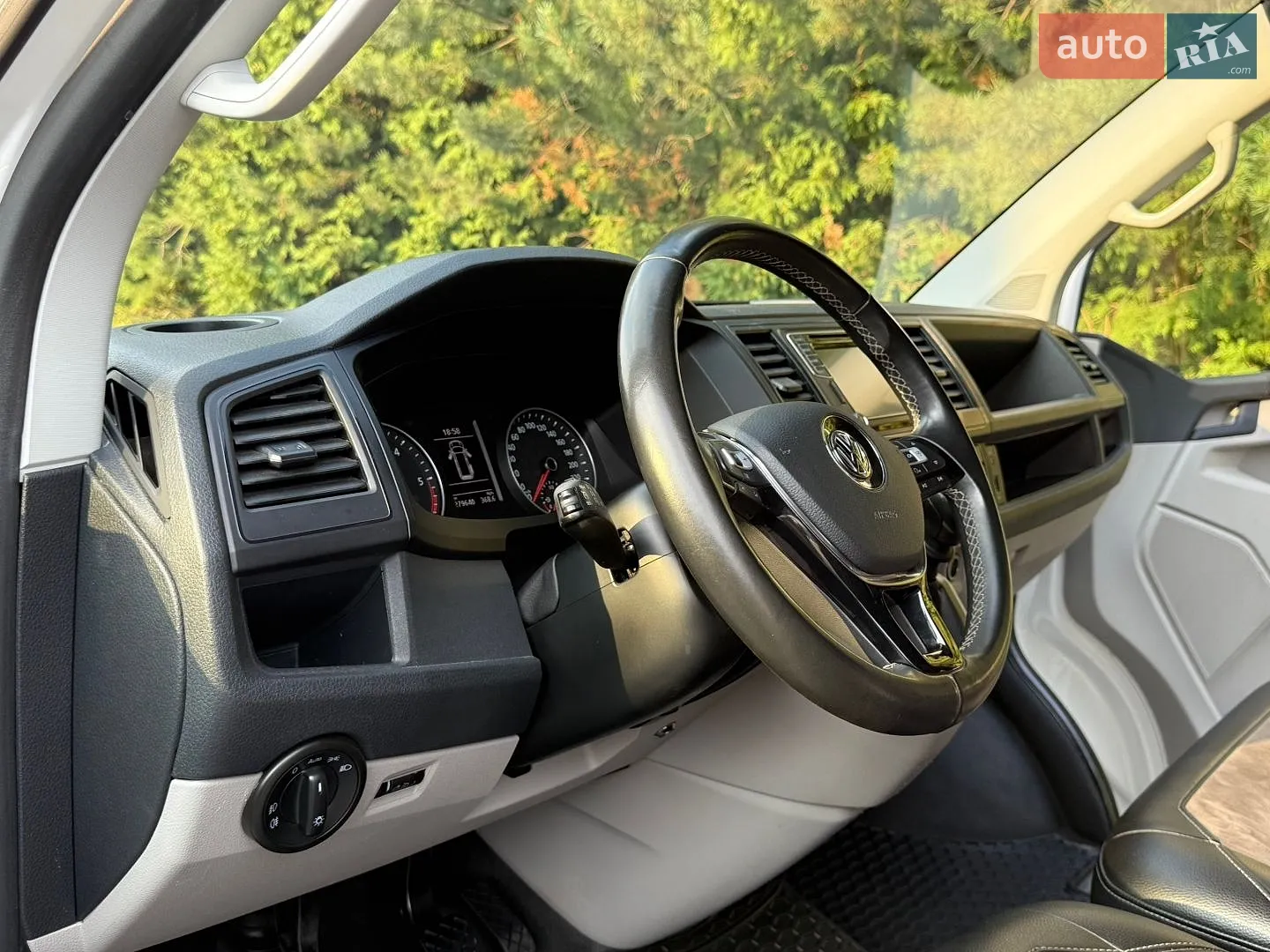 2017 Volkswagen Transporter - мініатюра 41