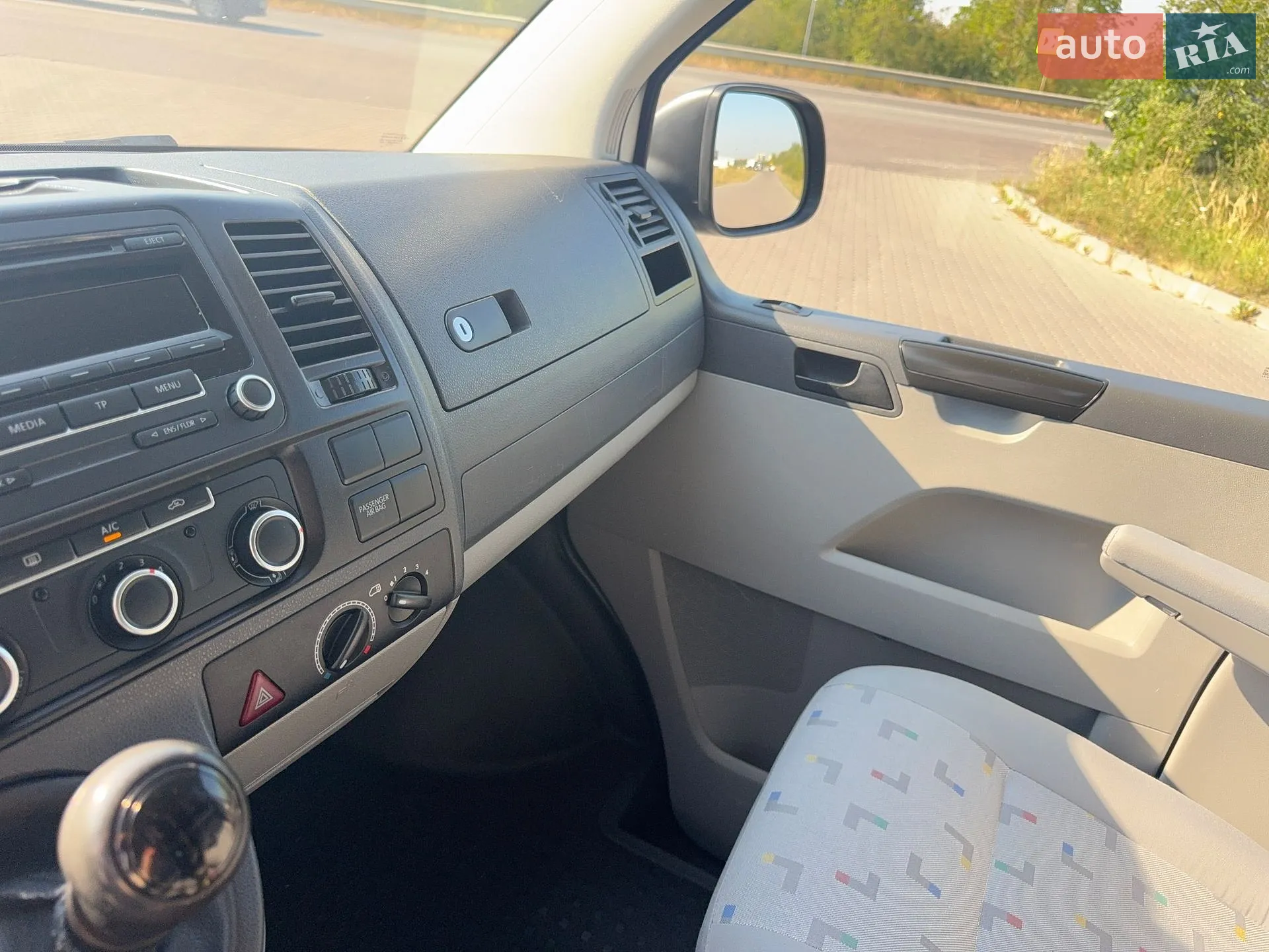 2013 Volkswagen Transporter - мініатюра 35