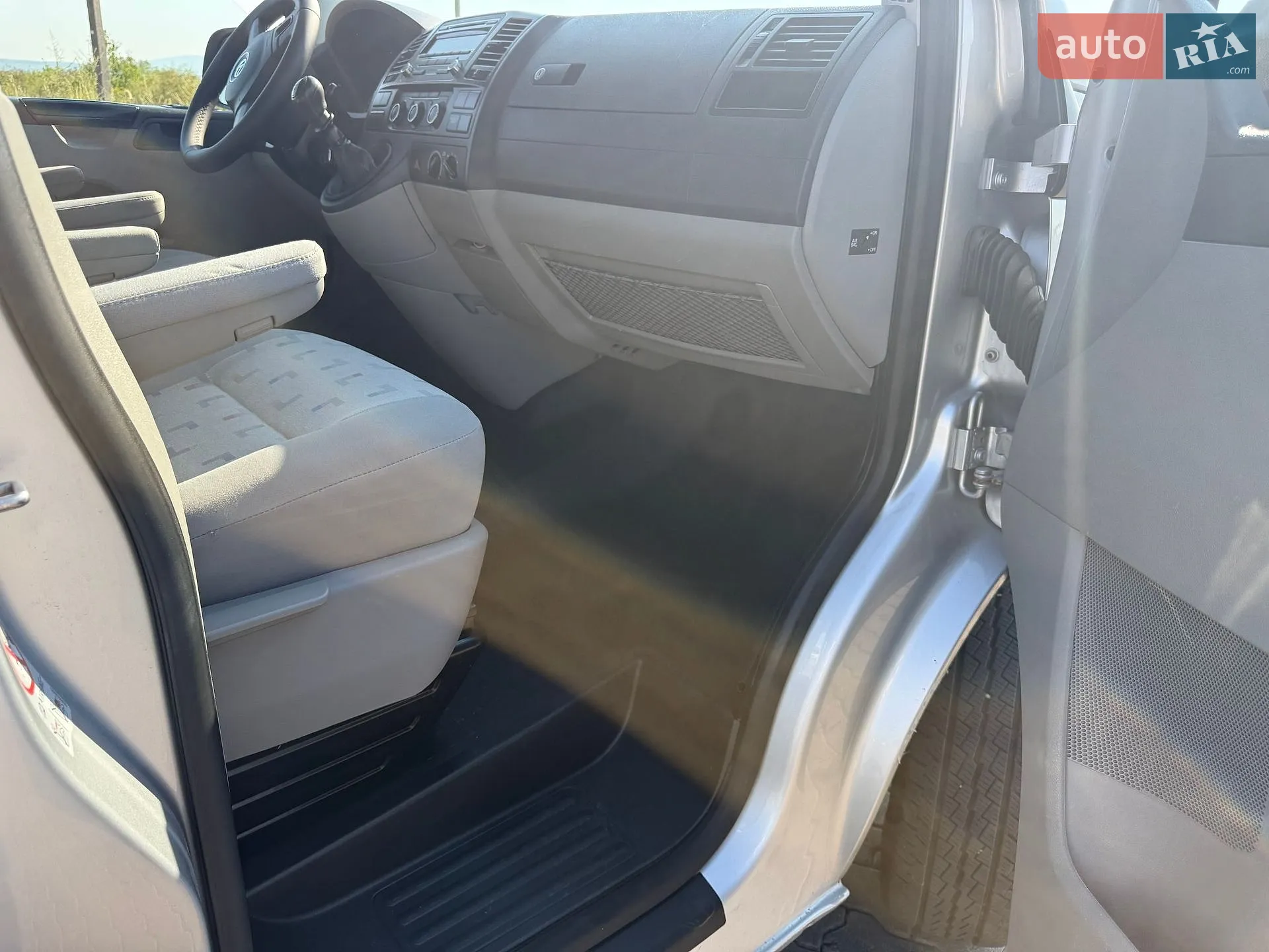 2013 Volkswagen Transporter - мініатюра 37