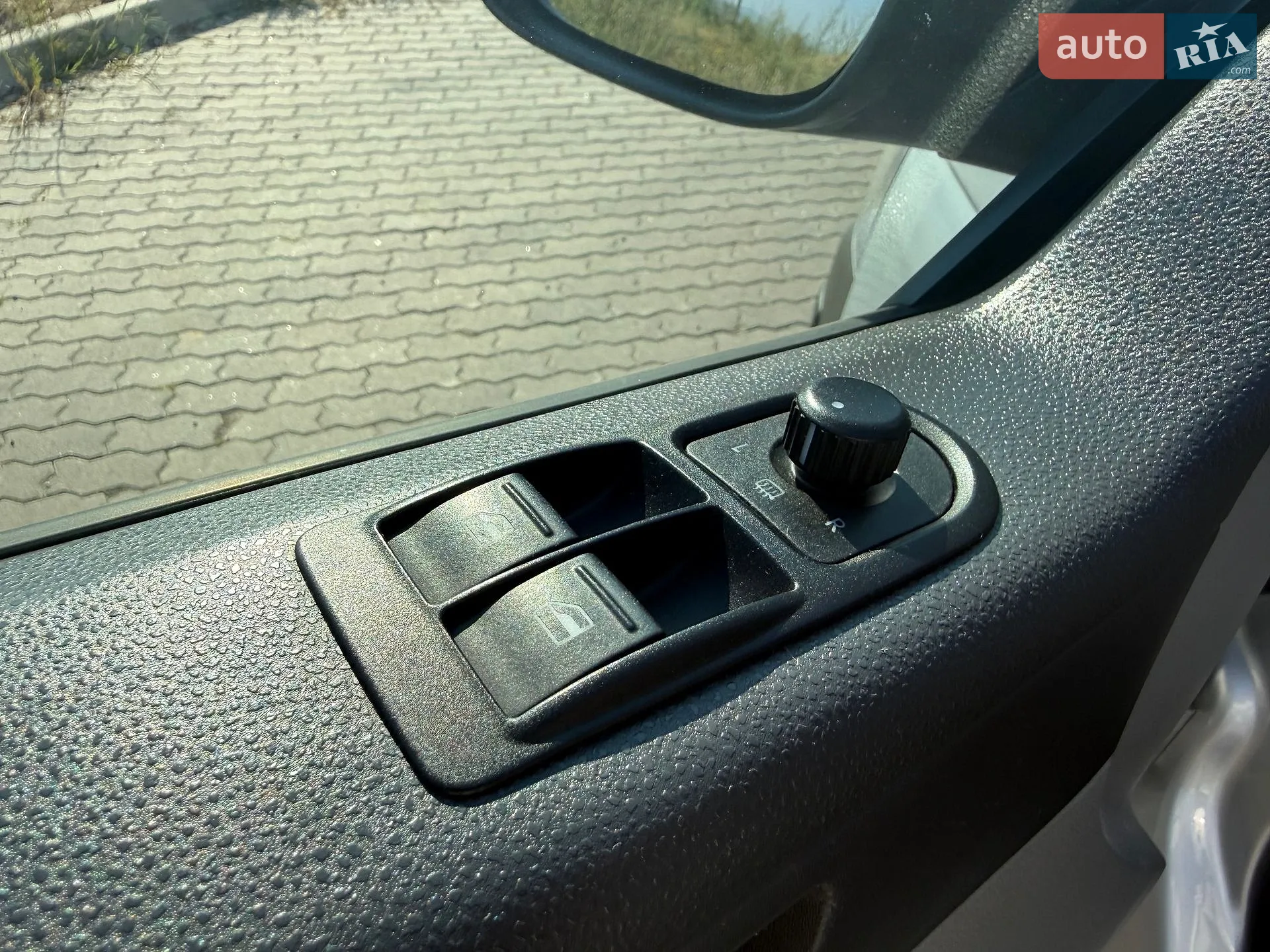 2013 Volkswagen Transporter - мініатюра 38