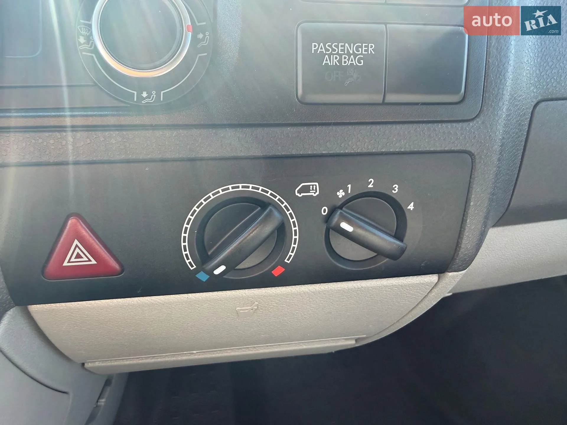 2013 Volkswagen Transporter - мініатюра 31