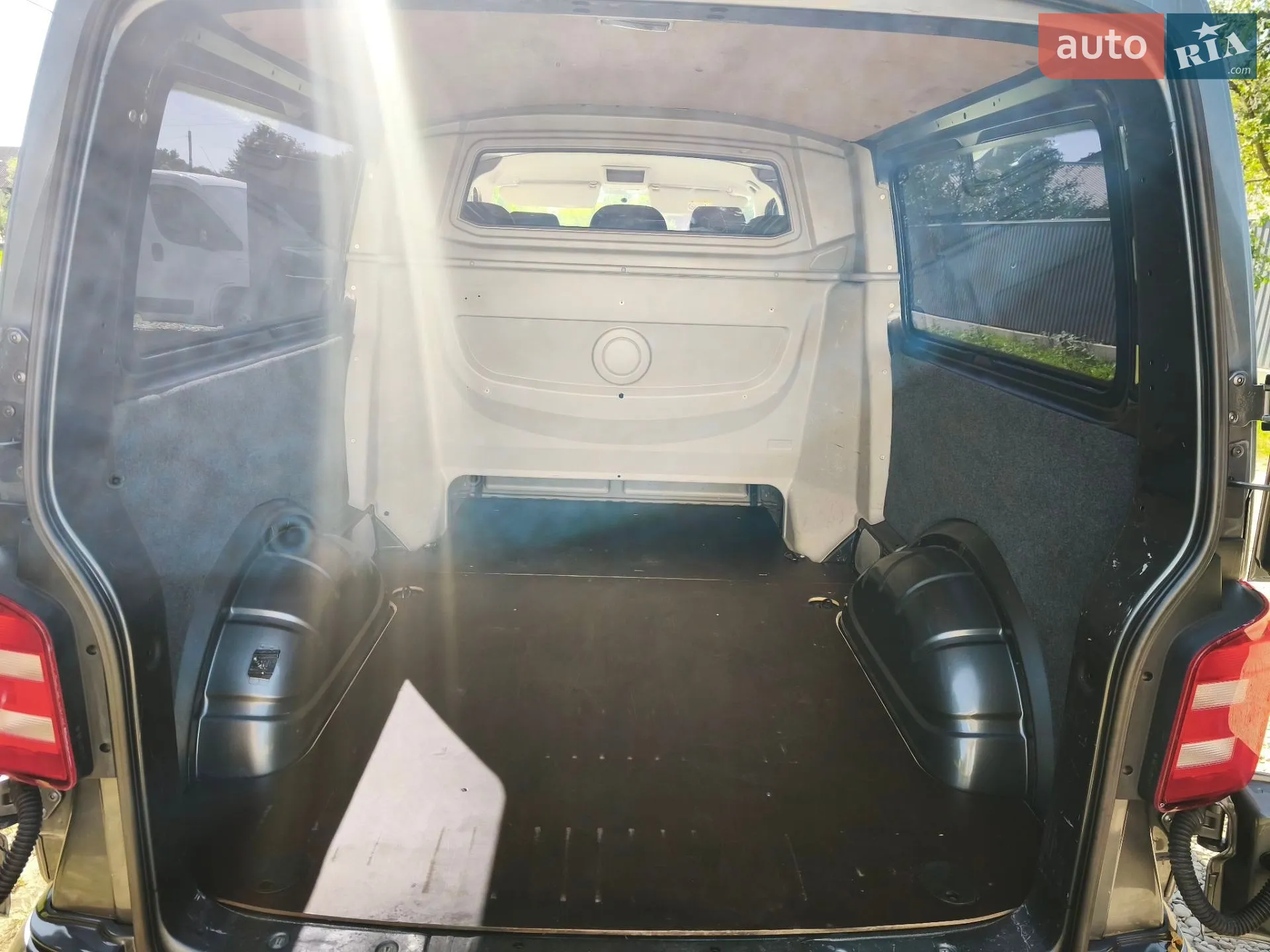 2016 Volkswagen Transporter - мініатюра 29