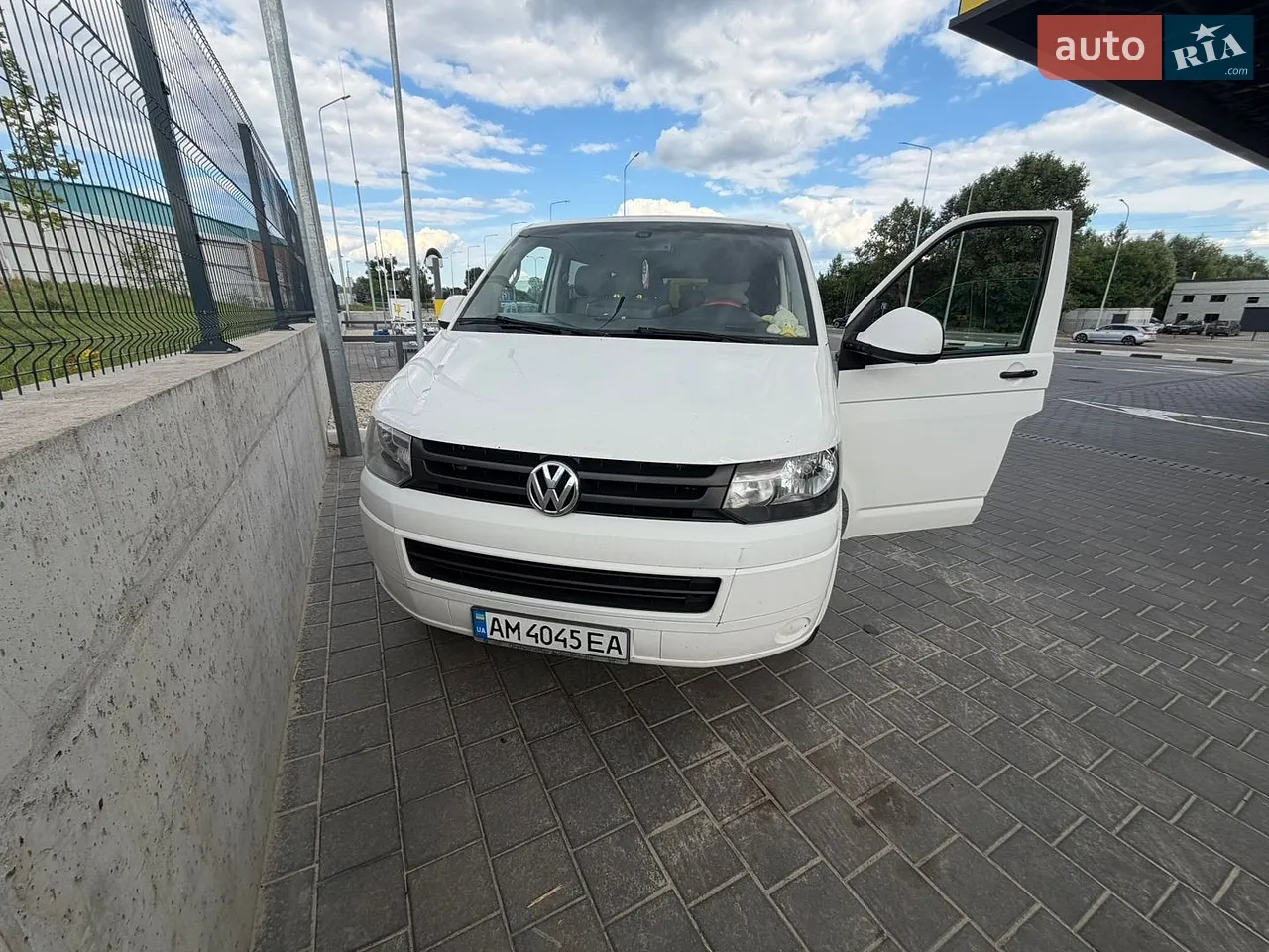 2015 Volkswagen Transporter - мініатюра 28