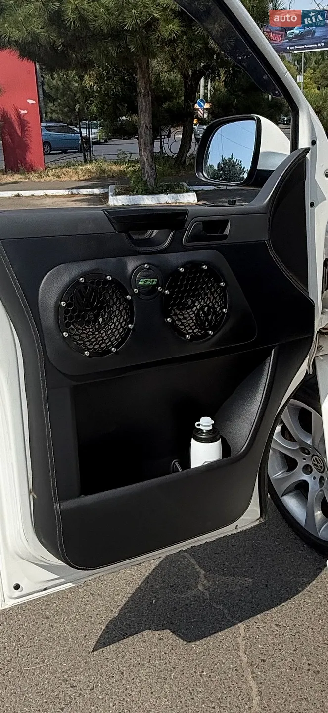 2010 Volkswagen Transporter - мініатюра 15