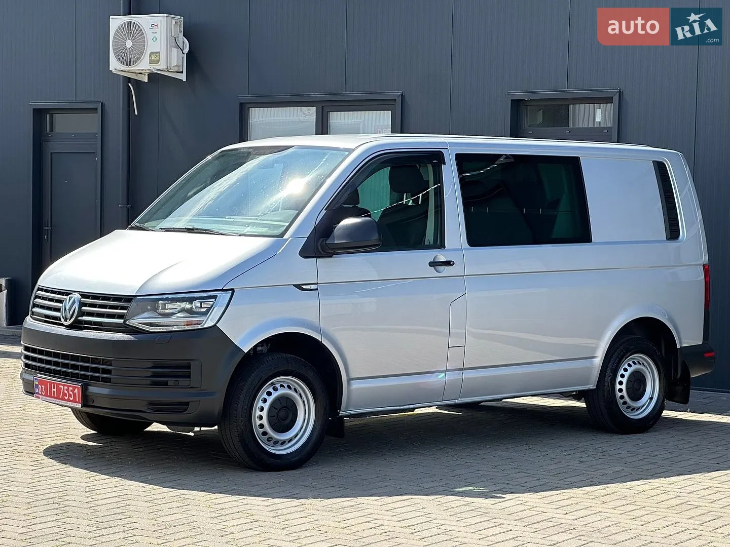 2020 Volkswagen Transporter - мініатюра 8