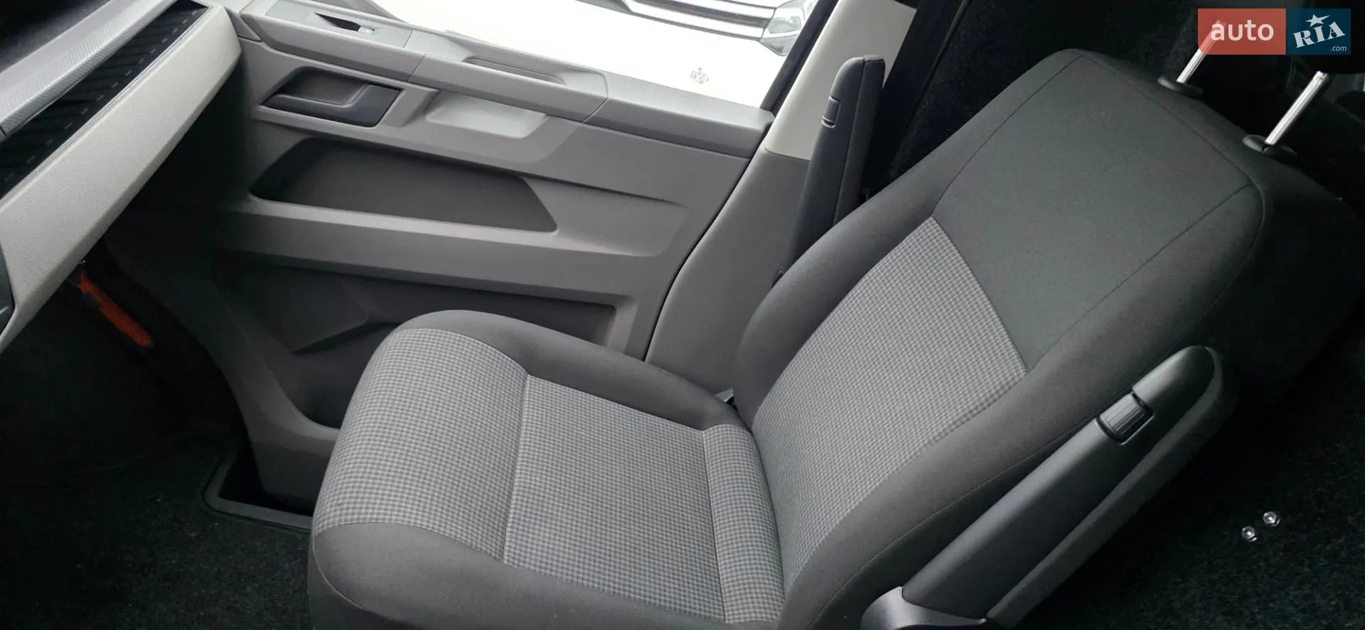 2020 Volkswagen Transporter - мініатюра 6