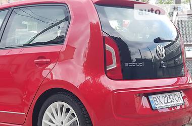 Хетчбек Volkswagen Up 2013 в Львові