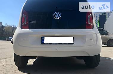 Хетчбек Volkswagen Up 2012 в Києві