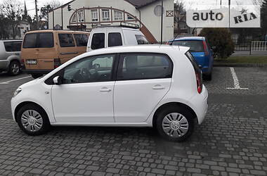 Хетчбек Volkswagen Up 2016 в 