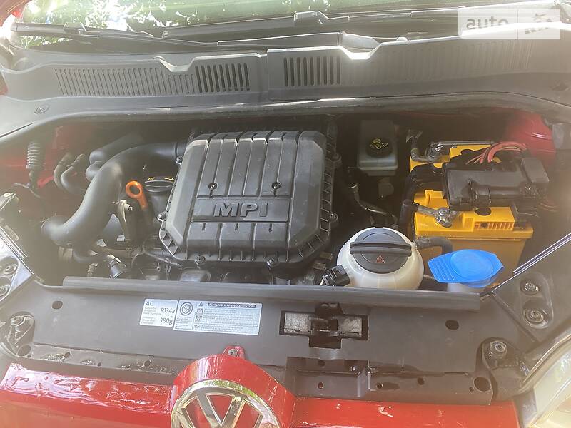 Хетчбек Volkswagen Up 2012 в Києві