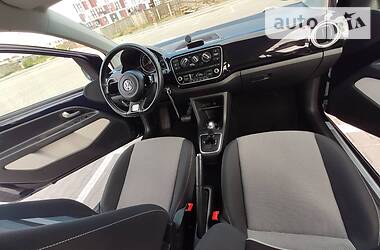 Хетчбек Volkswagen Up 2013 в Києві